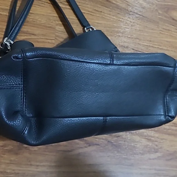 Coach Hobo - Picture 3 of 5